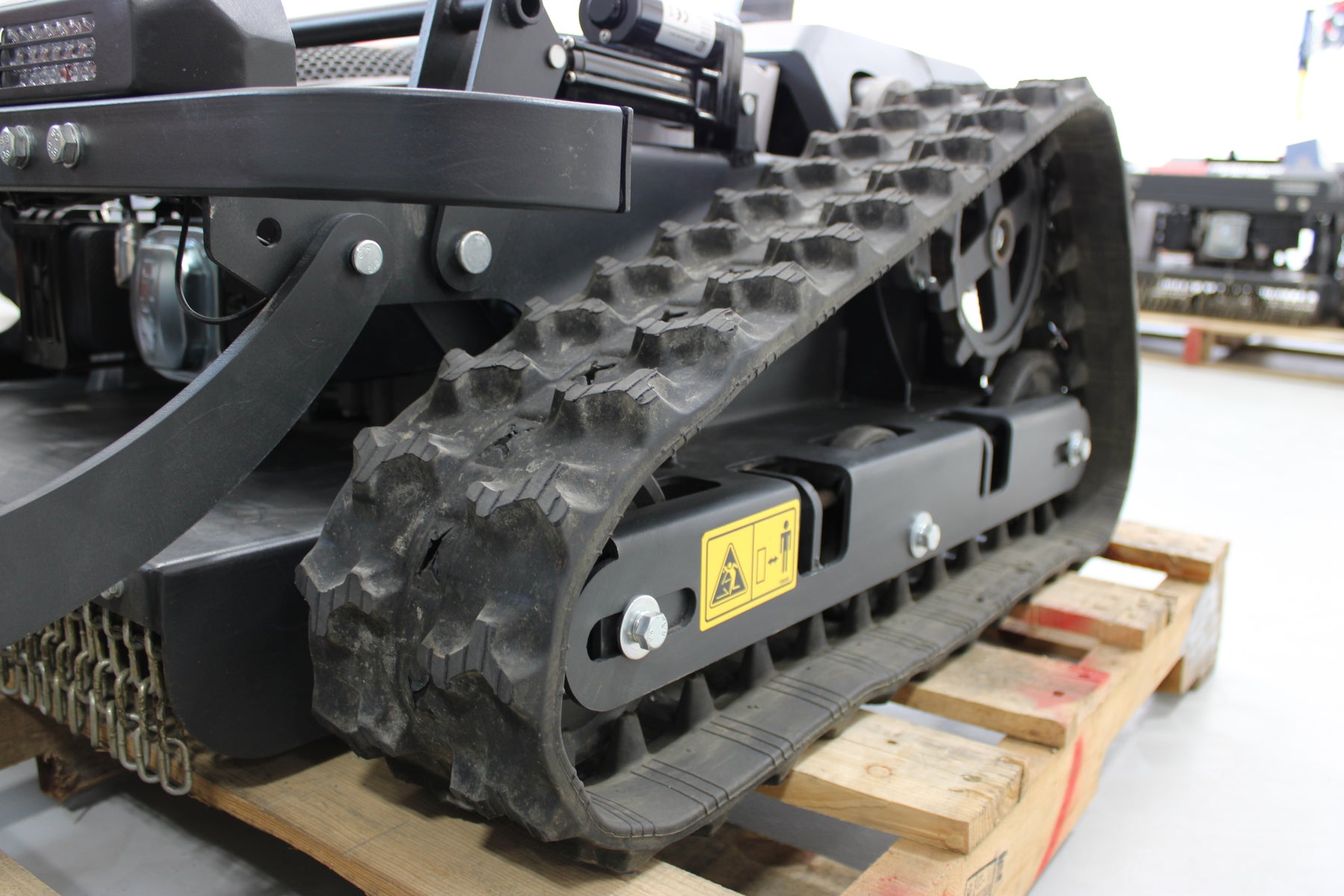 Used Remote-Controlled Snow Mower – 20.9" Cut, 6.1HP, Winter Duty, RM20S
